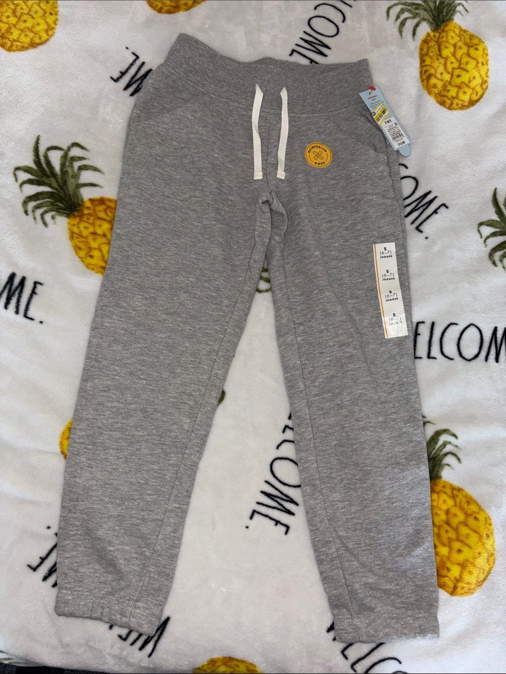 Grey Kids Jogger Sweatpants with Drawstring 
Small 6/7